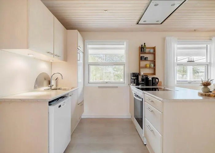 1312-aakirkeby-poserekrogen-14 Hébergement de vacances Vester Somarken