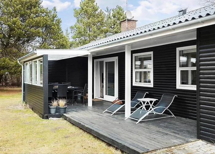 1312-aakirkeby-poserekrogen-14 *